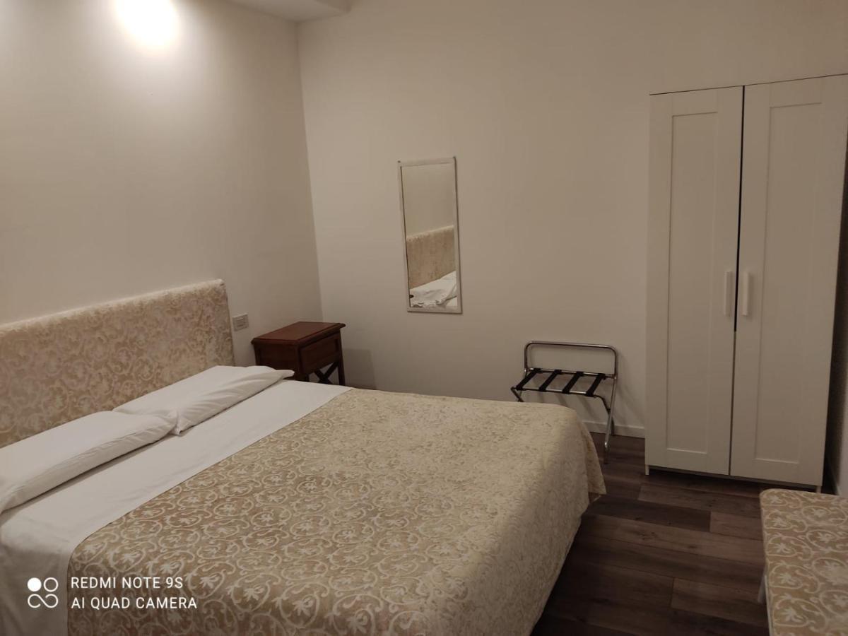 Gemini Camere E Suites غروسيتو المظهر الخارجي الصورة