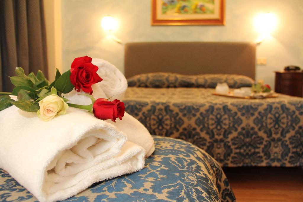 Gemini Camere E Suites غروسيتو الغرفة الصورة