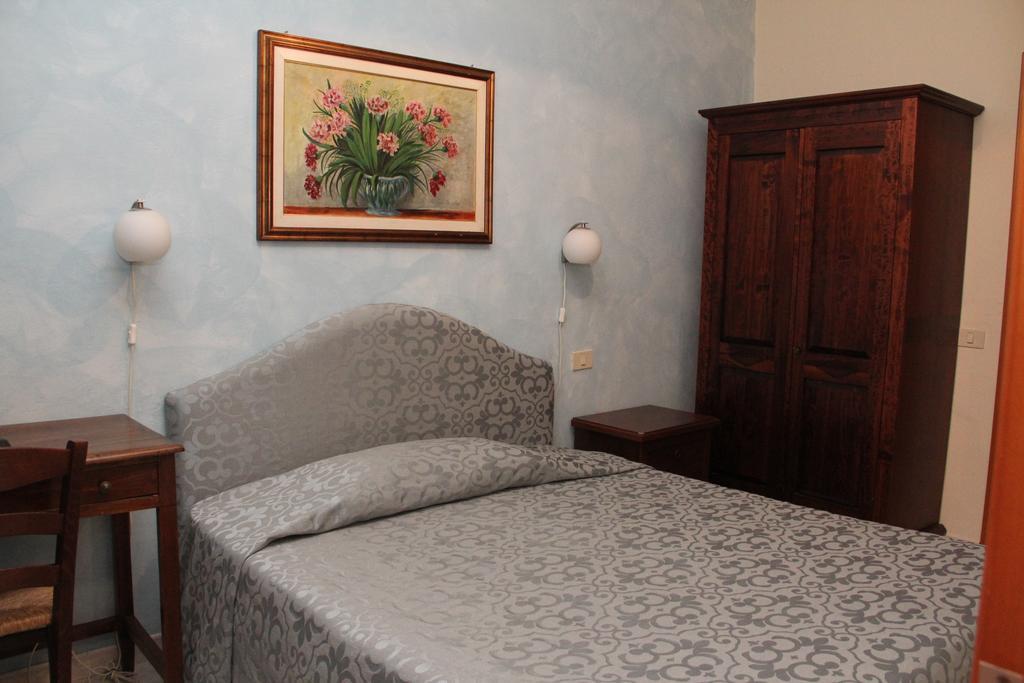 Gemini Camere E Suites غروسيتو الغرفة الصورة