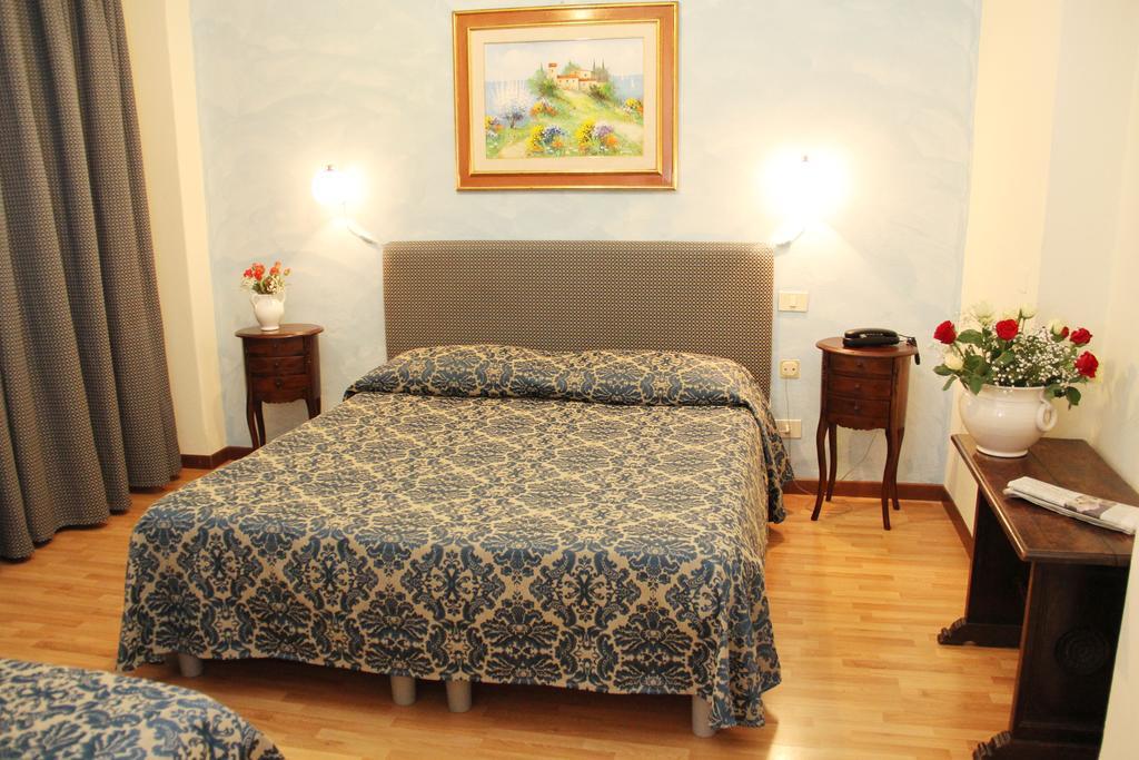 Gemini Camere E Suites غروسيتو المظهر الخارجي الصورة