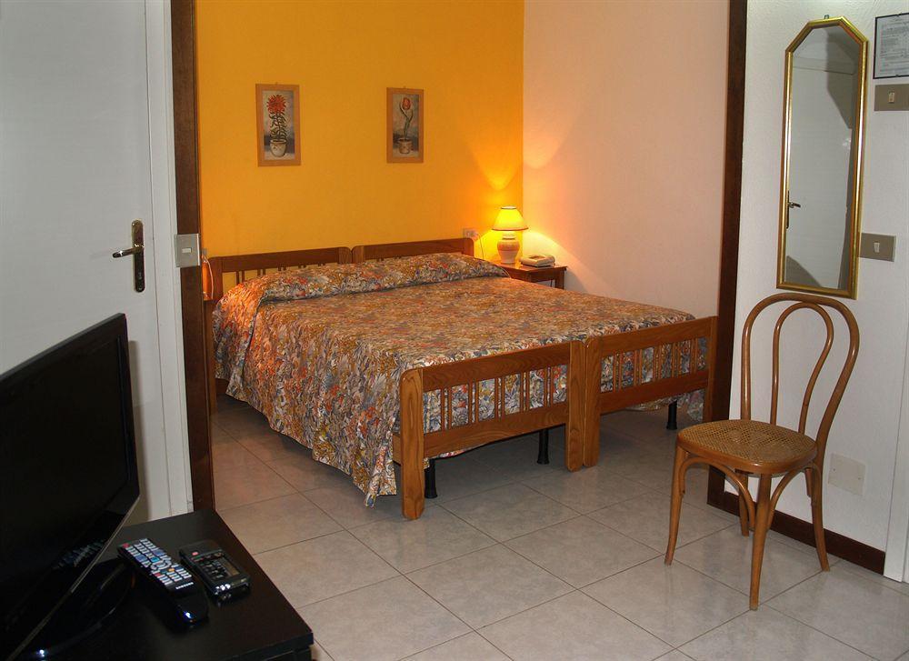 Gemini Camere E Suites غروسيتو المظهر الخارجي الصورة