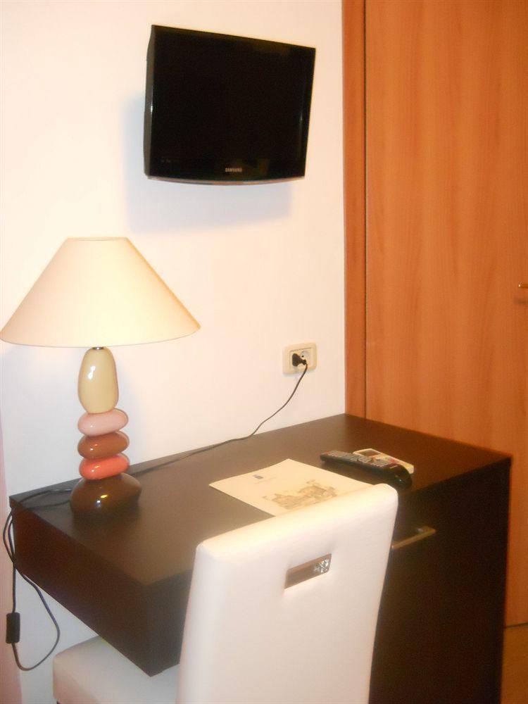 Gemini Camere E Suites غروسيتو المظهر الخارجي الصورة
